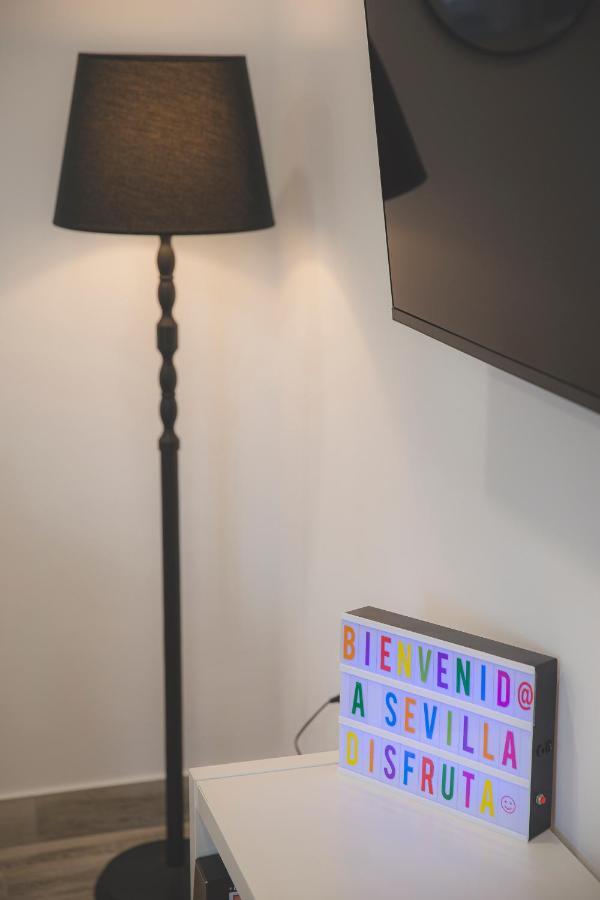 Acogedor Apartamento En Triana Seville Luaran gambar